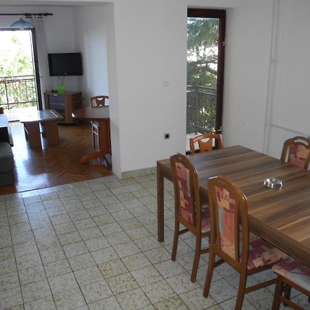 Apartment Vucko 6 Pax Crikvenica Exterior photo